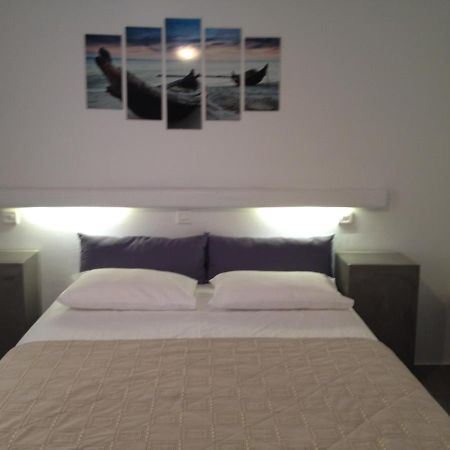 Giannoulis Hotel Adamantas  Exterior photo